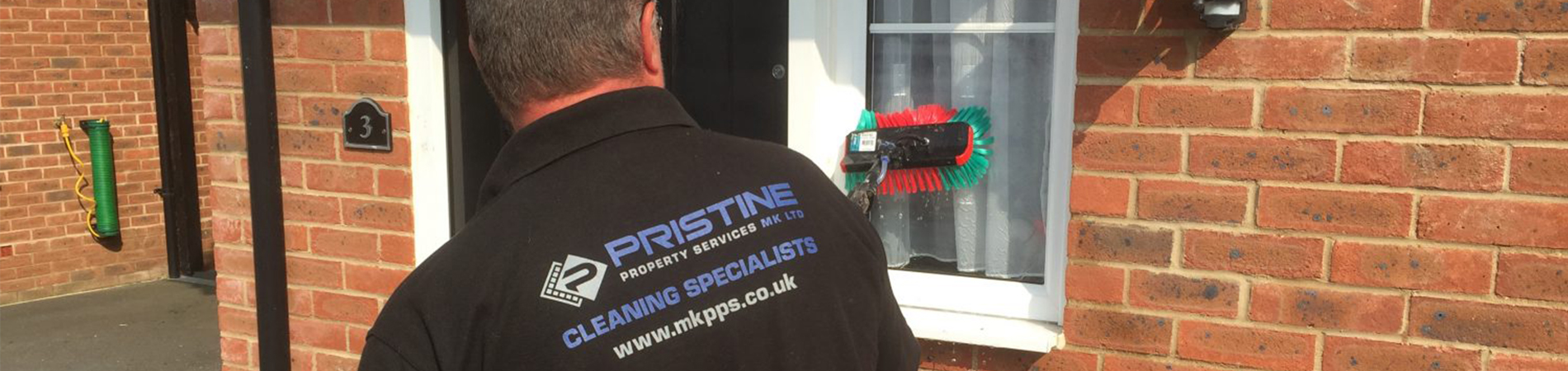DOMESTIC WINDOW CLEANING